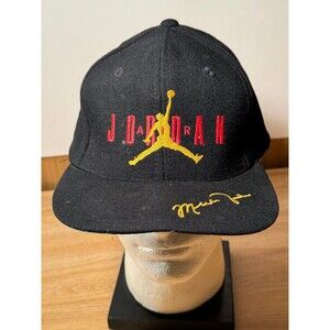 Vintage 90s Nike Air Jordan Snapback Pure Wool Hat Cap Red Black Gold Jump Man‎